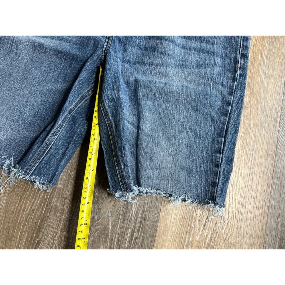 L.E.I. Sophia Hiphugger Shorts Juniors‎ 17 Blue Excellent Frayed Hem Bermuda